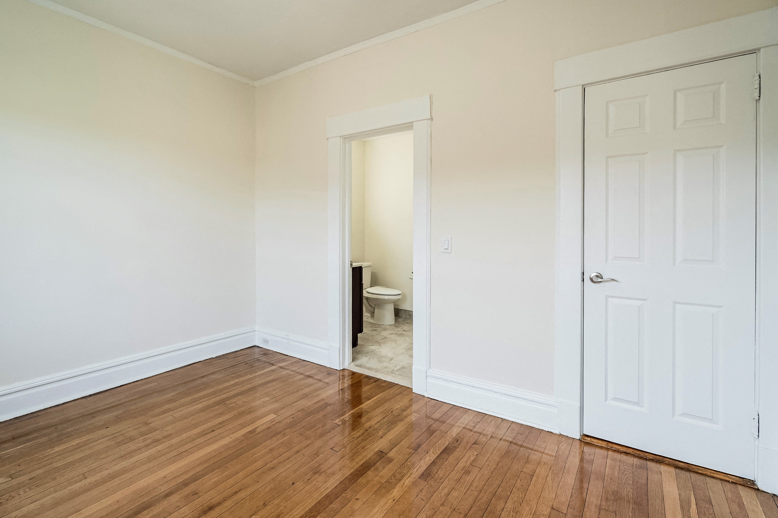 Gallery Photo 12